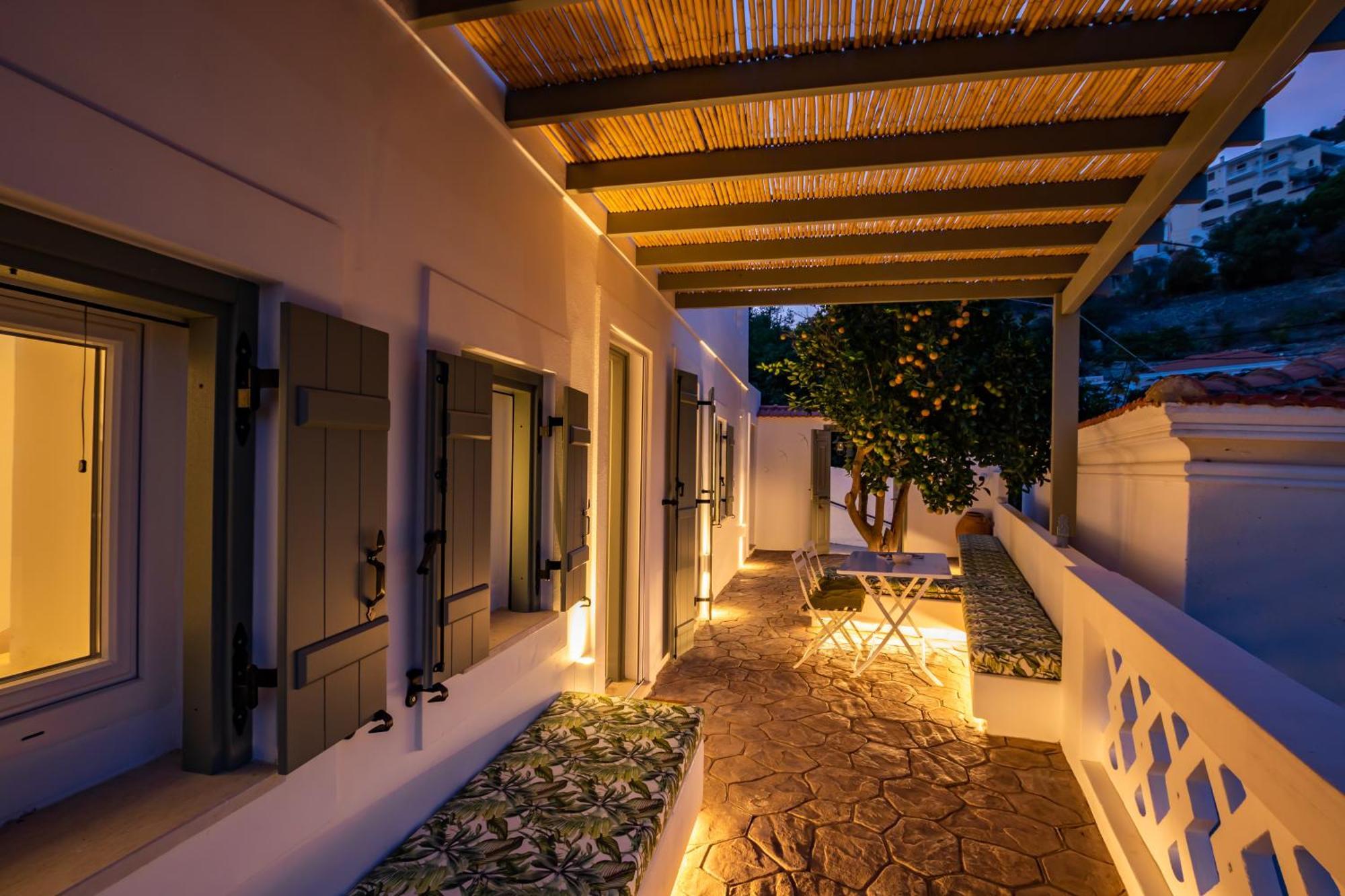 Apartment Valandou